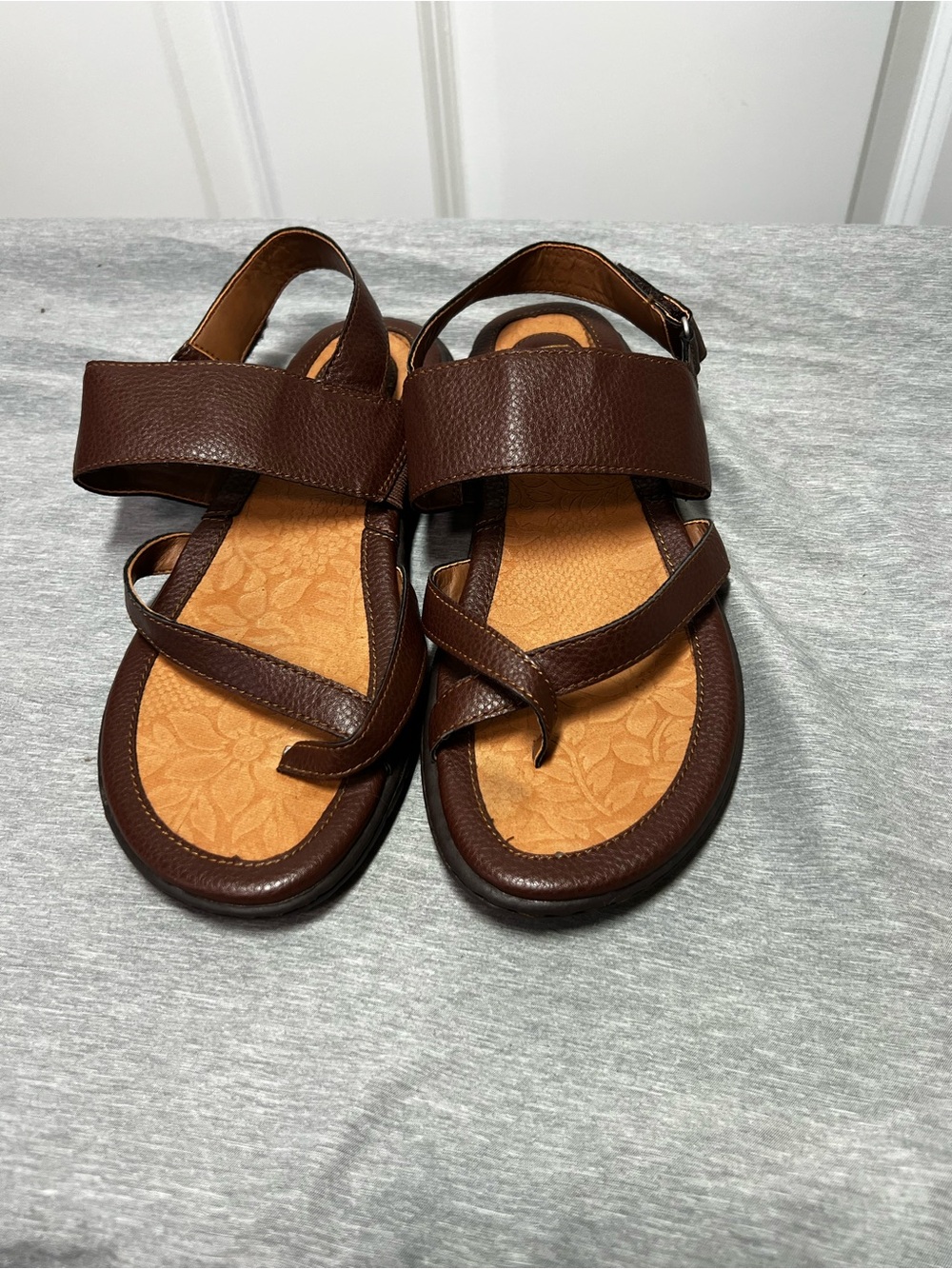 B.O.C. Brown Vegan Leather Strappy Sandals Women’s Size 8